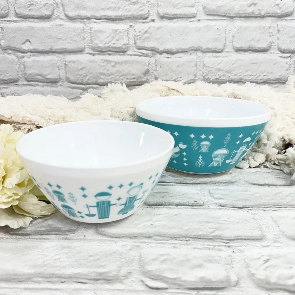 Vintage Charm Pyrex Inspired Rise n' Shine 2 Mixing Nesting Bowl Teal  10c & 6c